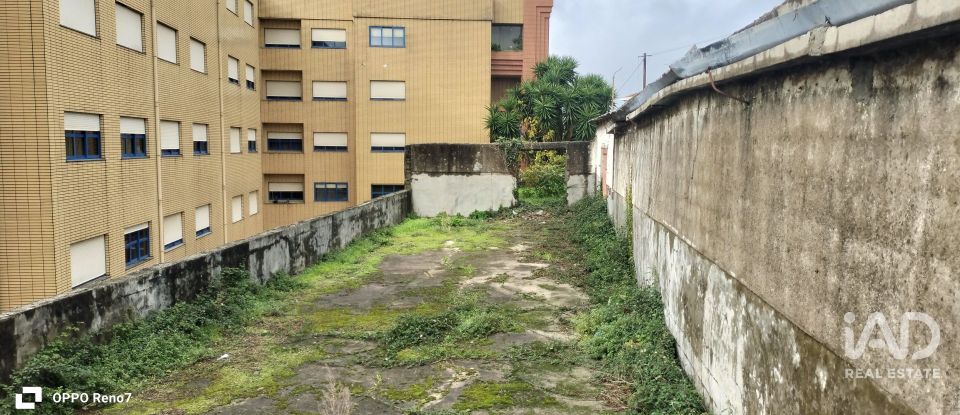 Terrain à bâtir à Gondomar (São Cosme), Valbom e Jovim de 1 303 m²