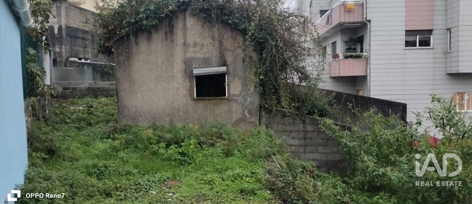 Terrain à bâtir à Gondomar (São Cosme), Valbom e Jovim de 1 303 m²