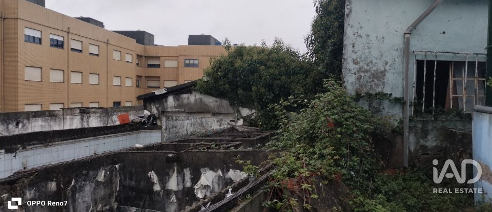 Terrain à bâtir à Gondomar (São Cosme), Valbom e Jovim de 1 303 m²