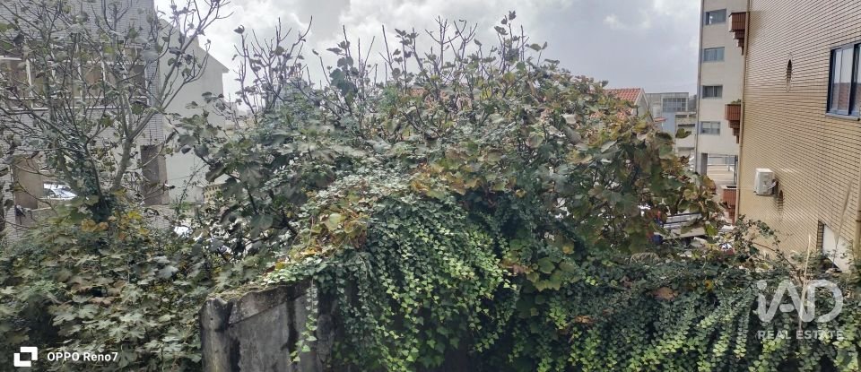 Terrain à bâtir à Gondomar (São Cosme), Valbom e Jovim de 1 303 m²