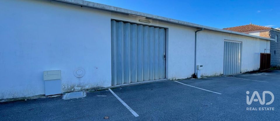 Hangar à Manhente de 198 m²