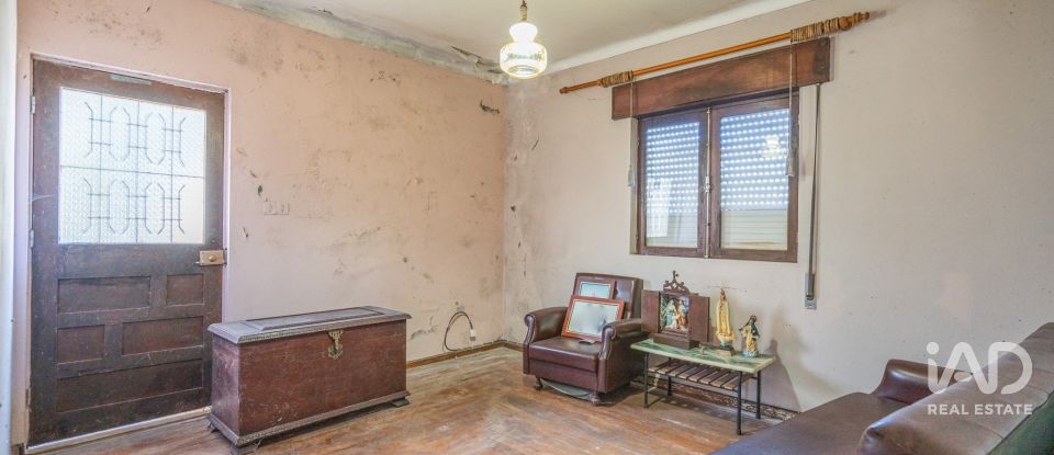 House T2 in Esqueiros, Nevogilde e Travassós of 136 m²