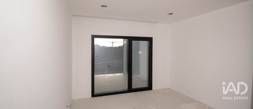 Gîte T4 à Maceira de 194 m²