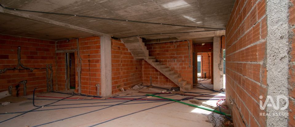 Gîte T4 à Maceira de 194 m²