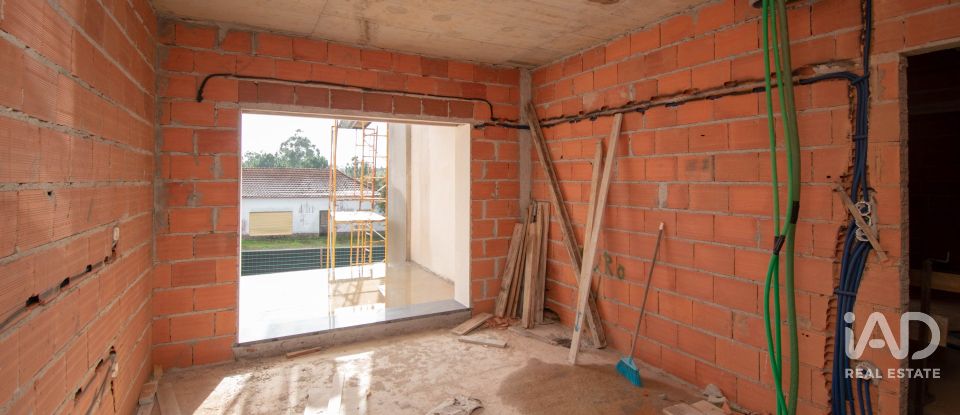 Gîte T4 à Maceira de 194 m²