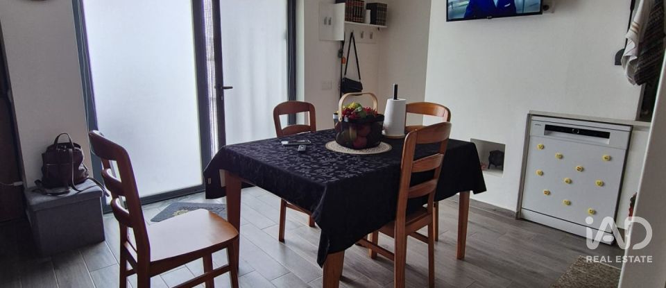 Moradia térrea T2 em Alenquer (Santo Estêvão e Triana) de 60 m²