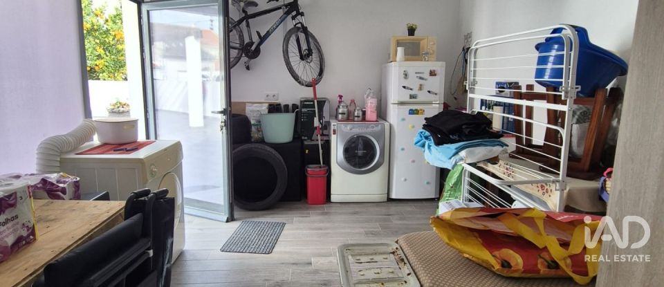 Moradia térrea T2 em Alenquer (Santo Estêvão e Triana) de 60 m²