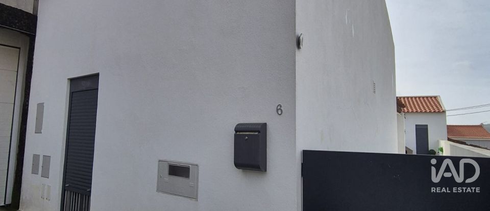 Moradia térrea T2 em Alenquer (Santo Estêvão e Triana) de 60 m²