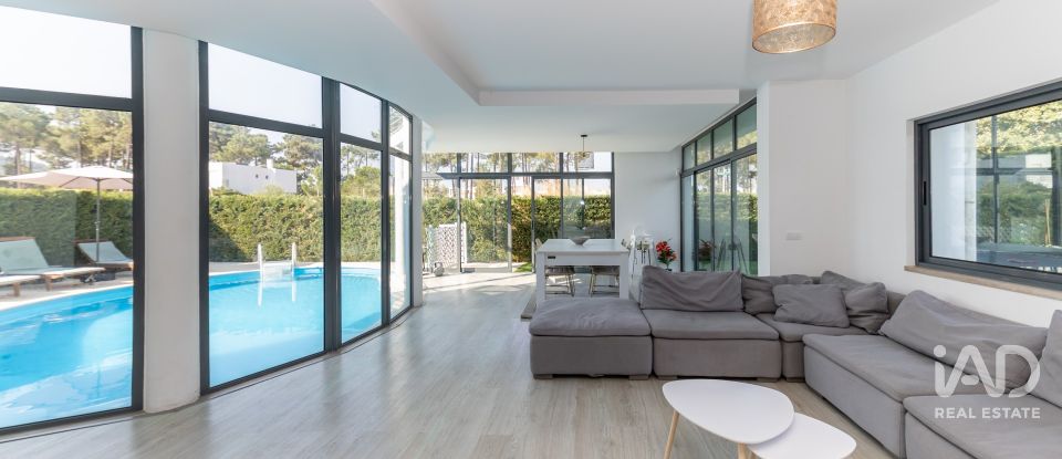 House T4 in Quinta do Anjo of 200 m²