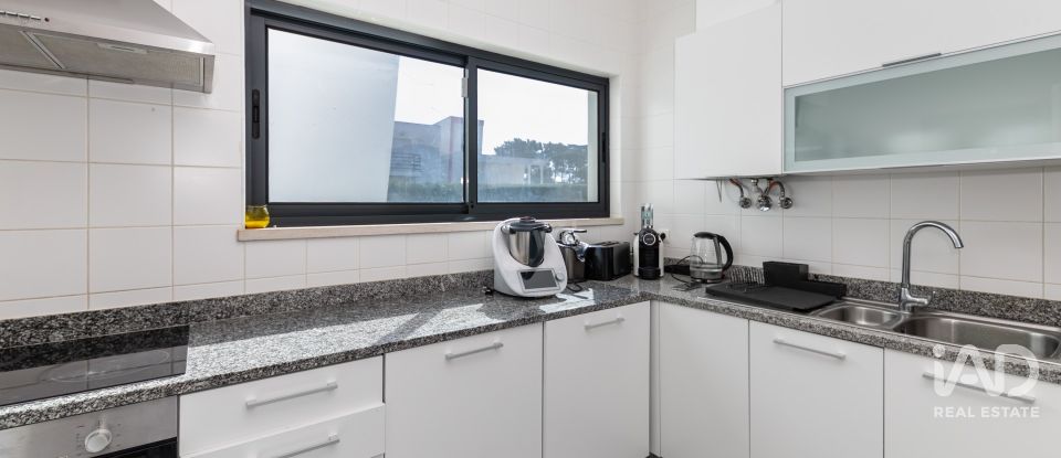 House T4 in Quinta do Anjo of 200 m²