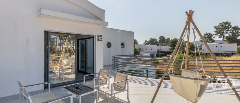 House T4 in Quinta do Anjo of 200 m²