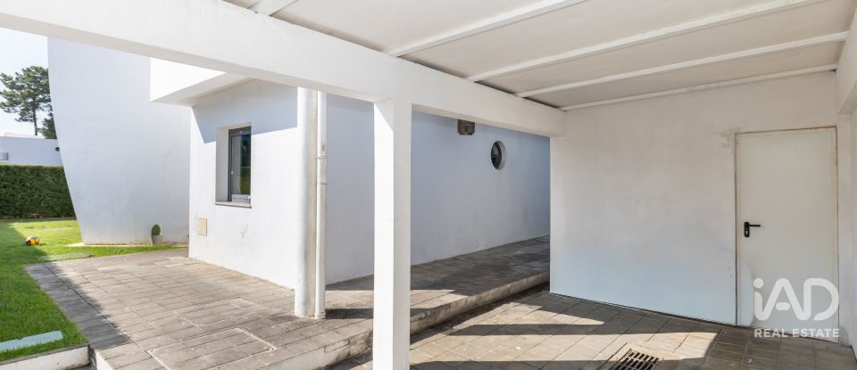 House T4 in Quinta do Anjo of 200 m²