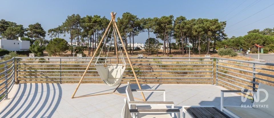 House T4 in Quinta do Anjo of 200 m²