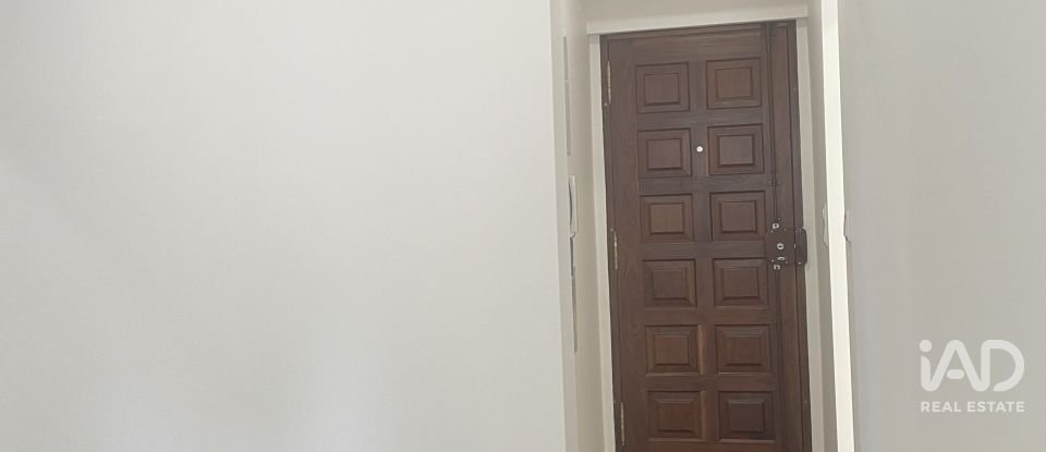 Apartment T2 in Olivais of 66 m²