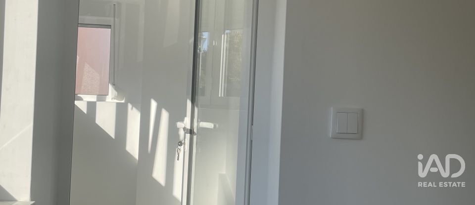 Apartment T2 in Olivais of 66 m²