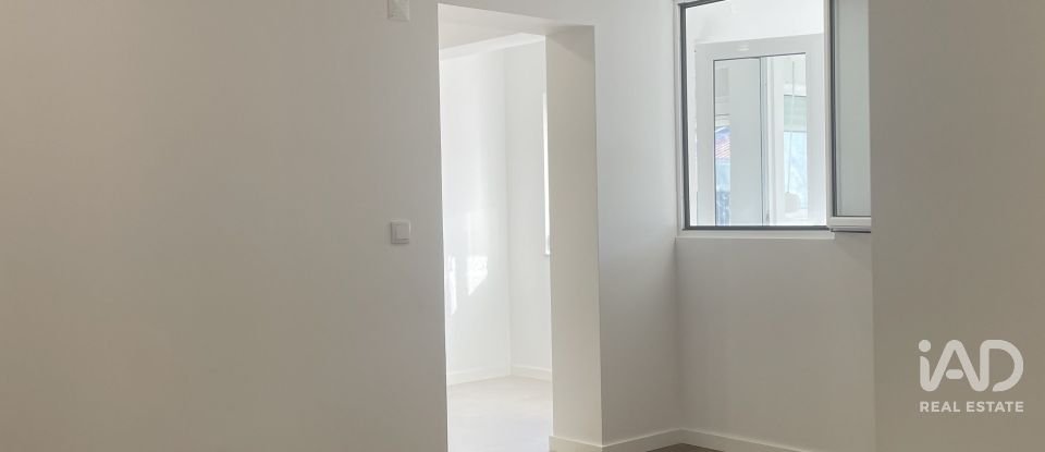 Apartment T2 in Olivais of 66 m²