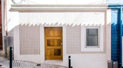 Maison mitoyenne T4 à Santo António de 116 m²