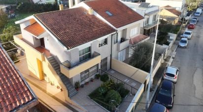 Casa / moradia T2 em Custóias, Leça do Balio e Guifões de 145 m²