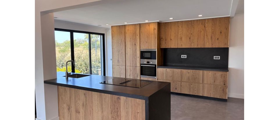 Casa de Campo T5 em Quarteira de 321 m²