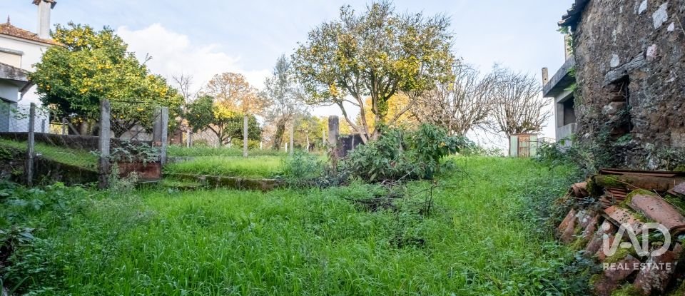 Casa de Campo T4 em Aguda de 180 m²