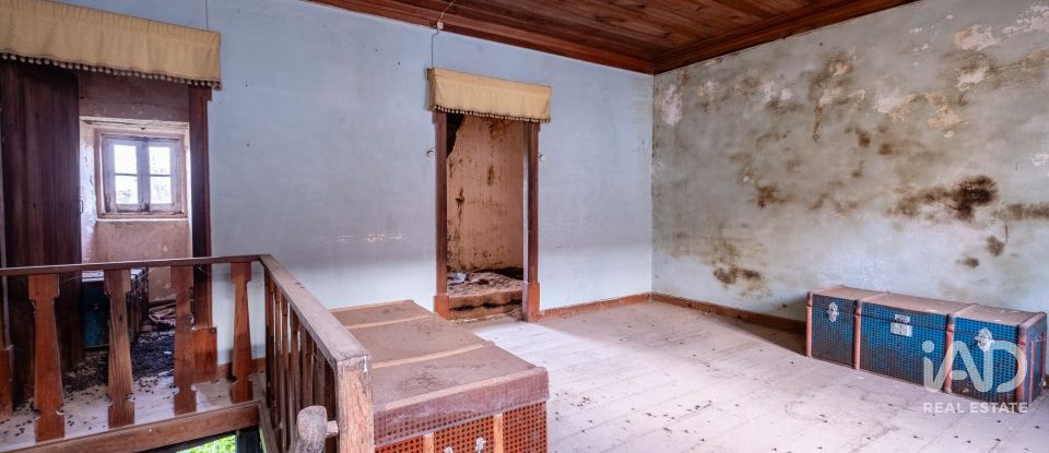 Casa de Campo T4 em Aguda de 180 m²