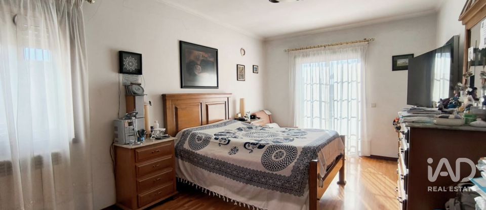 House T4 in Custóias, Leça do Balio e Guifões of 294 m²