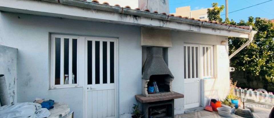 House T4 in Custóias, Leça do Balio e Guifões of 294 m²