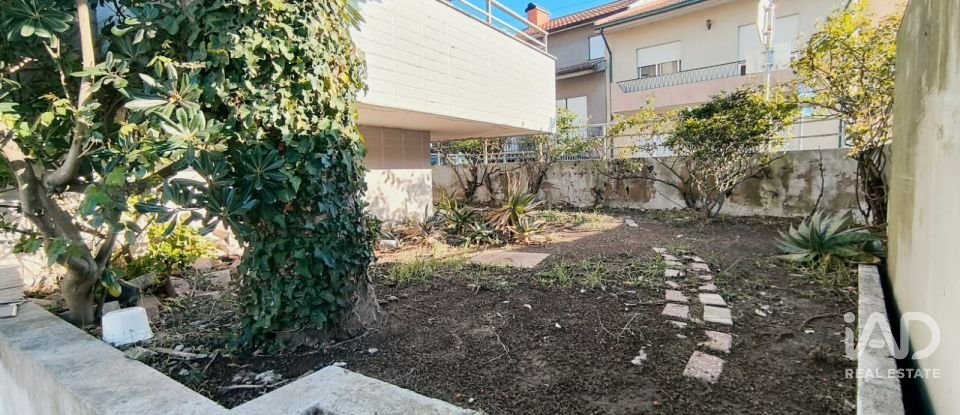 House T4 in Custóias, Leça do Balio e Guifões of 294 m²