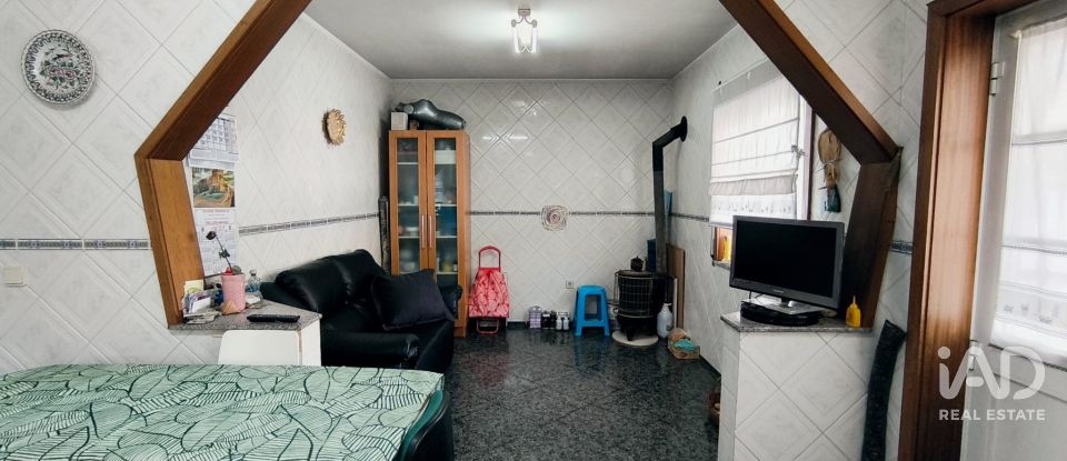 House T4 in Custóias, Leça do Balio e Guifões of 294 m²