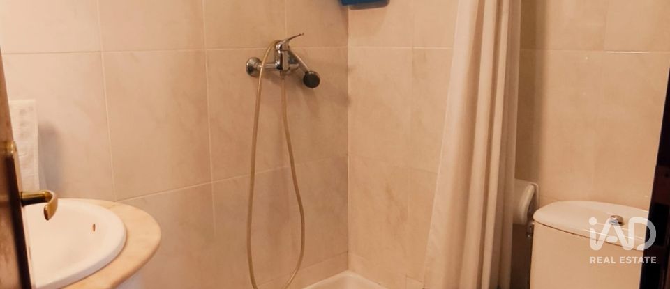 House T4 in Custóias, Leça do Balio e Guifões of 294 m²