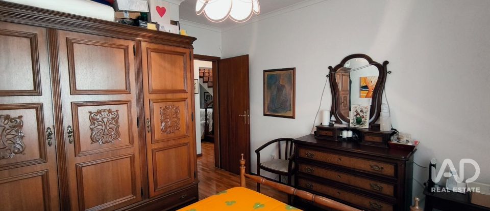 House T4 in Custóias, Leça do Balio e Guifões of 294 m²