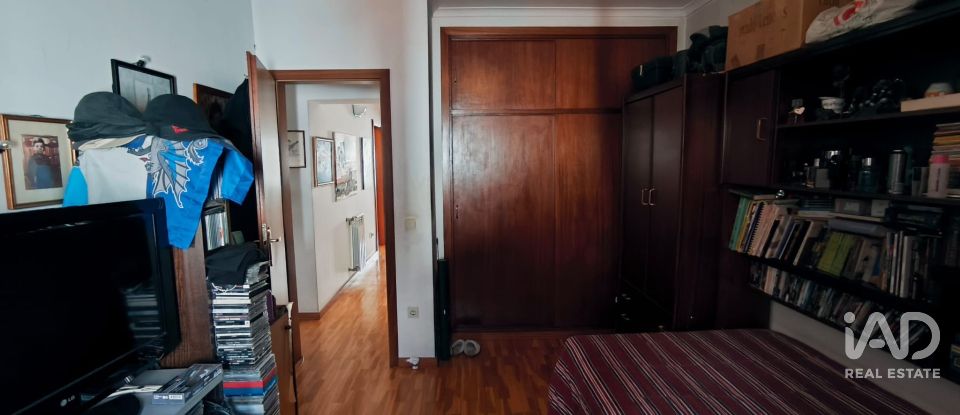 House T4 in Custóias, Leça do Balio e Guifões of 294 m²