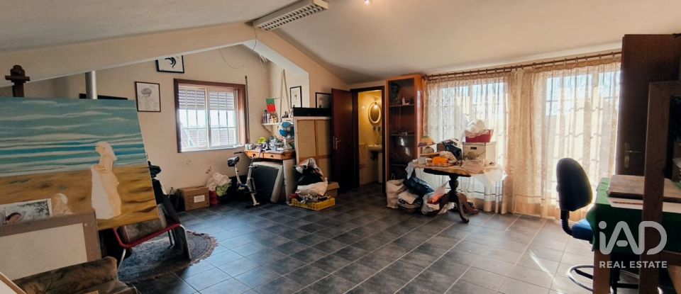 House T4 in Custóias, Leça do Balio e Guifões of 294 m²