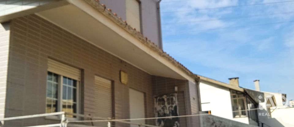 House T4 in Custóias, Leça do Balio e Guifões of 294 m²