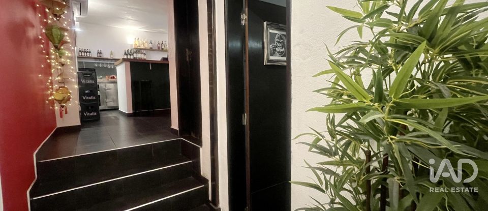 Loja / Estabelecimento Comercial em São Gonçalo De Lagos de 175 m²