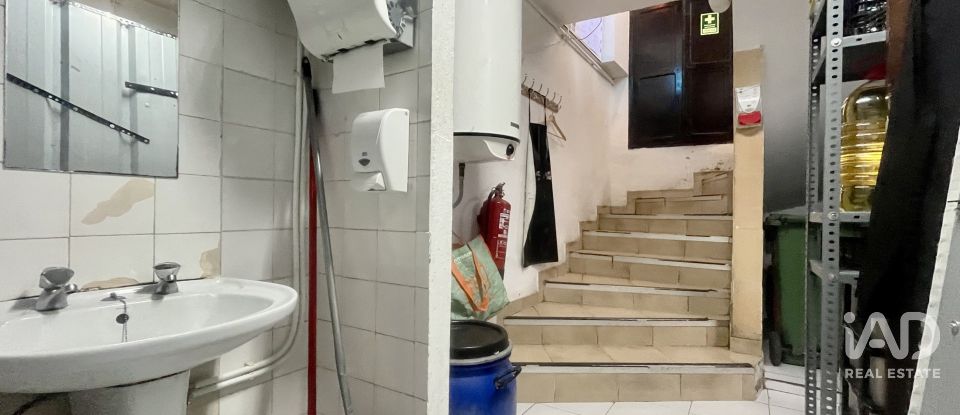 Loja / Estabelecimento Comercial em São Gonçalo De Lagos de 175 m²