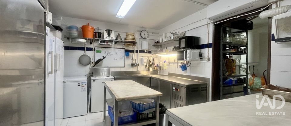 Loja / Estabelecimento Comercial em São Gonçalo De Lagos de 175 m²