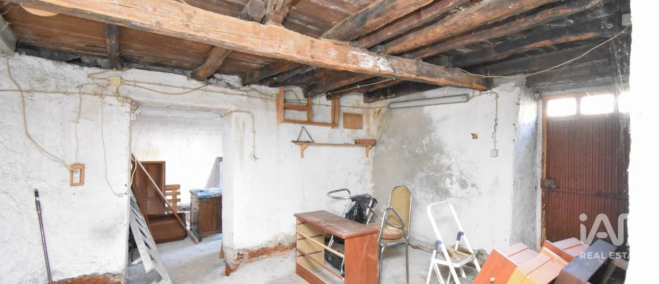 House T3 in Lousã e Vilarinho of 200 m²