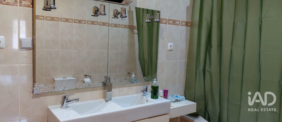 House T2 in Casegas e Ourondo of 256 m²