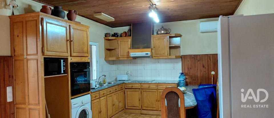 House T2 in Casegas e Ourondo of 256 m²