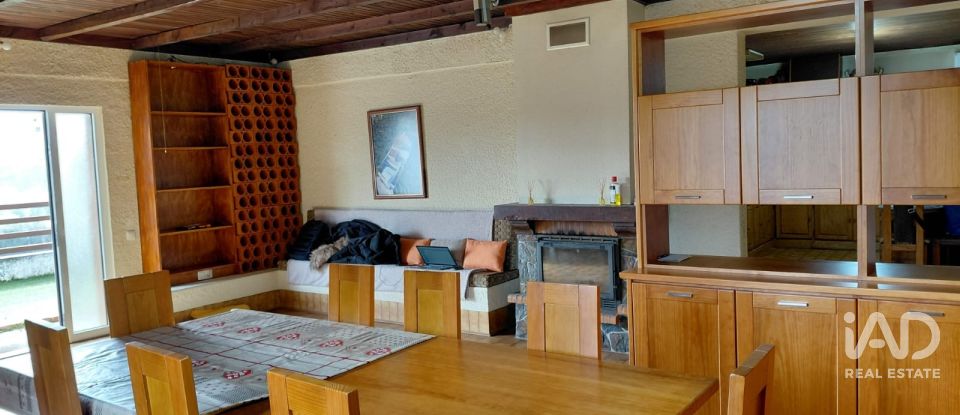 House T2 in Casegas e Ourondo of 256 m²