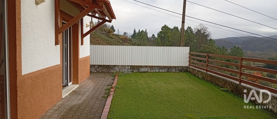 House T2 in Casegas e Ourondo of 256 m²