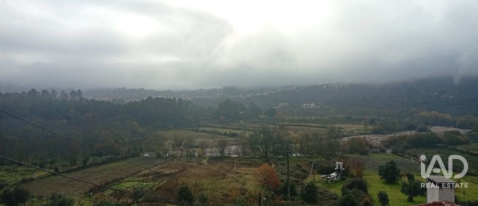 House T2 in Casegas e Ourondo of 256 m²