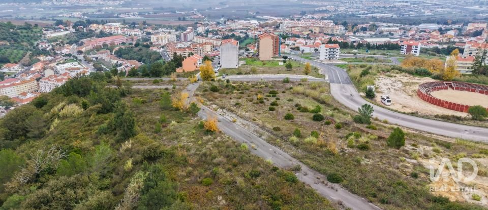 Terrain à bâtir à Alenquer (Santo Estêvão e Triana) de 189 m²