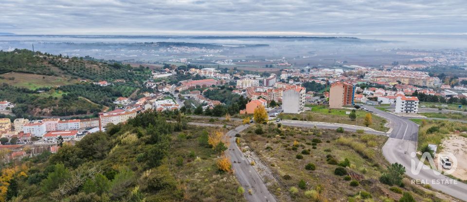 Terrain à bâtir à Alenquer (Santo Estêvão e Triana) de 189 m²