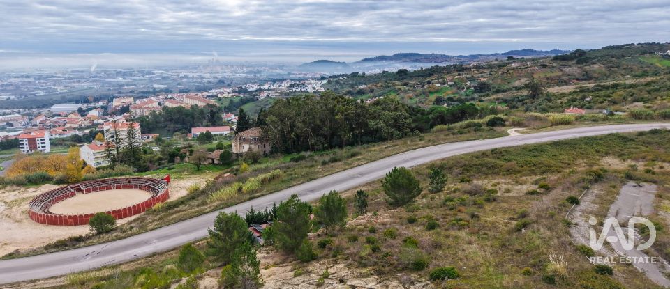 Terrain à bâtir à Alenquer (Santo Estêvão e Triana) de 189 m²