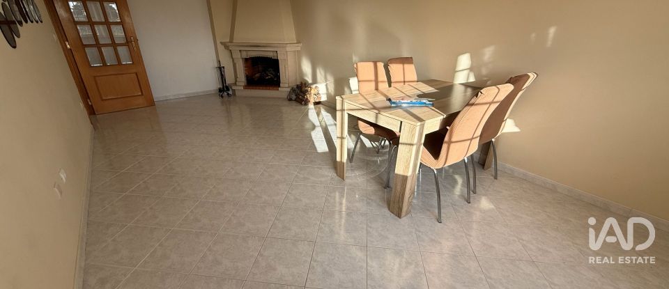 Appartement T2 à Fernão Ferro de 82 m²