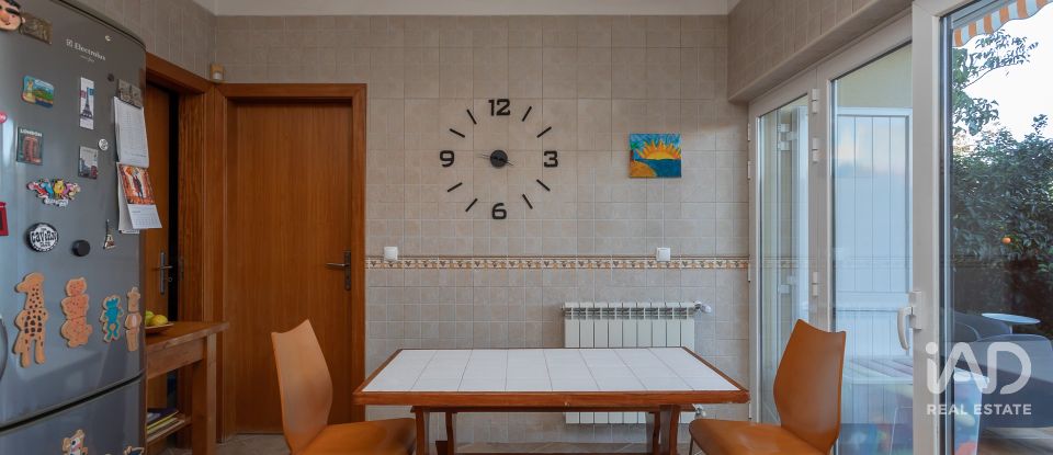 Maison T5 à Azeitão (São Lourenço e São Simão) de 234 m²