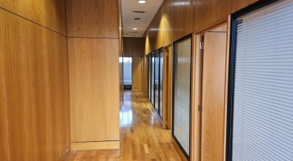 Boutique/Local commercial à Laranjeiro e Feijó de 75 m²