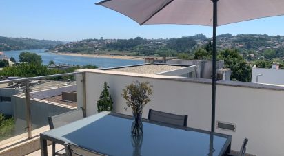 Maison T4 à Gondomar (São Cosme), Valbom e Jovim de 284 m²